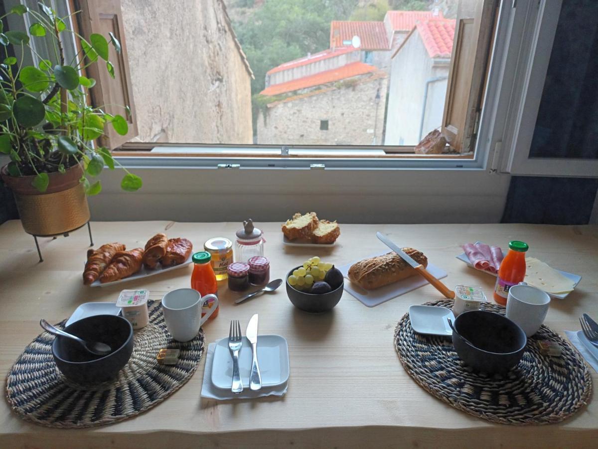B&B Chambres "Chez Meme Germaine" Caramany Eksteriør bilde